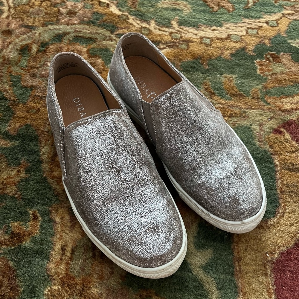DibaTrue slip on shoes